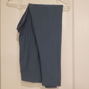 Solid medium blue leggings